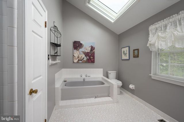 492 BRIGHTS LN, Blue Bell, PA 19422