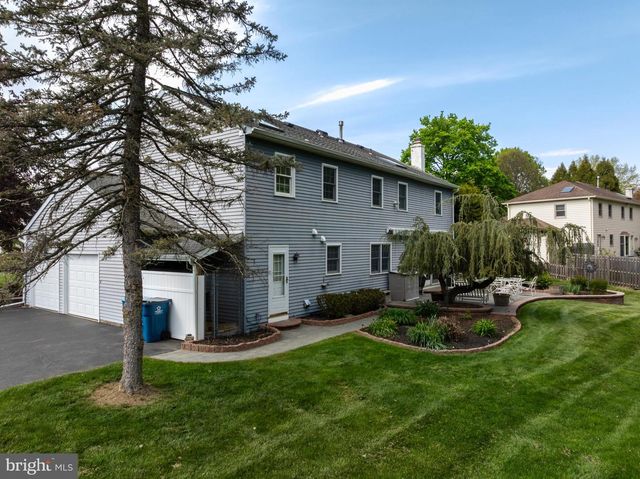 492 BRIGHTS LN, Blue Bell, PA 19422