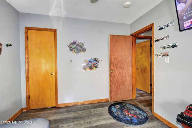 4901 Cane Run Rd, Louisville, KY 40216