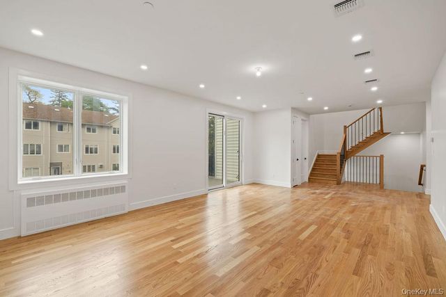 1 Homestead 202, Monsey, NY 10952