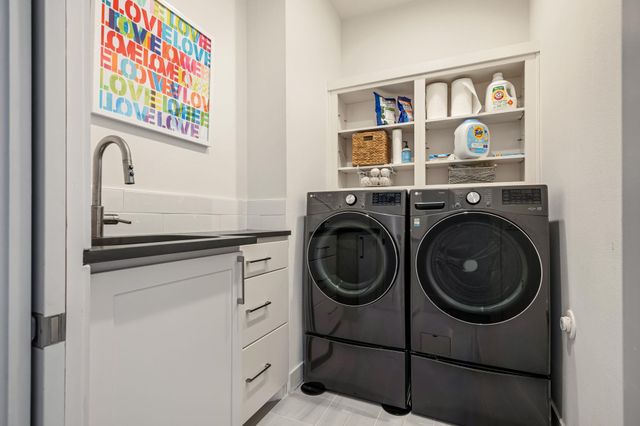 1407 Parkinson DR 1, Austin, TX 78704