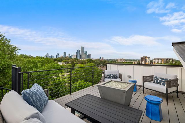 1407 Parkinson DR 1, Austin, TX 78704