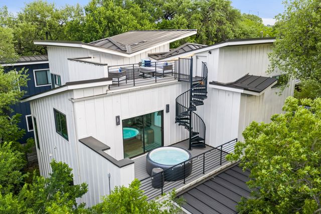 1407 Parkinson DR 1, Austin, TX 78704