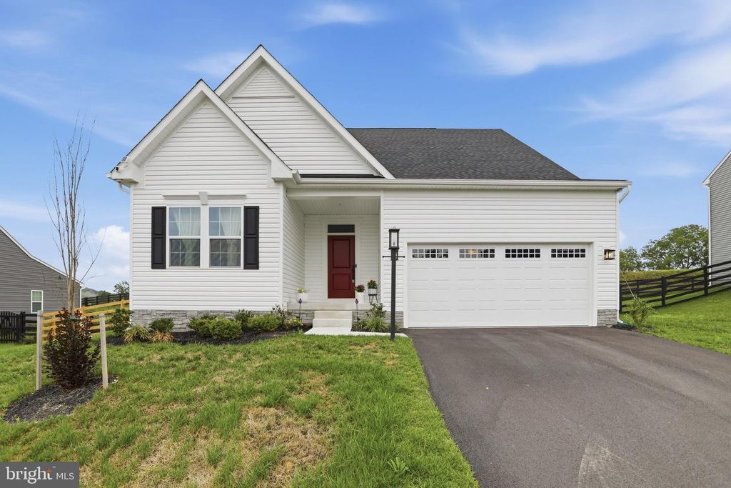 1881 SHANNON DRIVE SOUTH, Greencastle, PA 17225