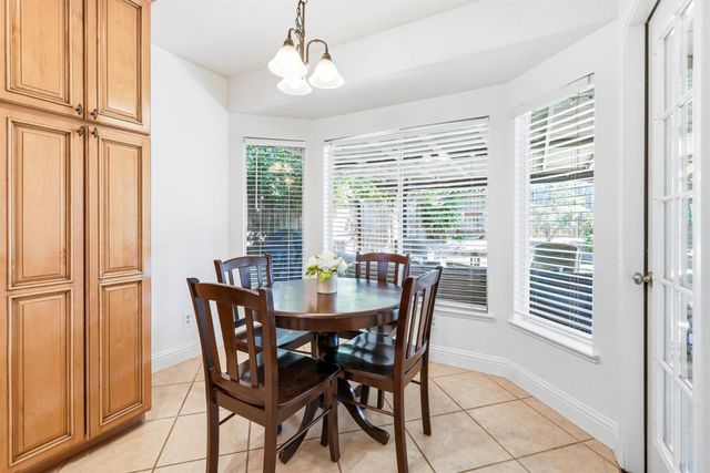 1515 Steinbeck Dr, Roseville, CA 95747