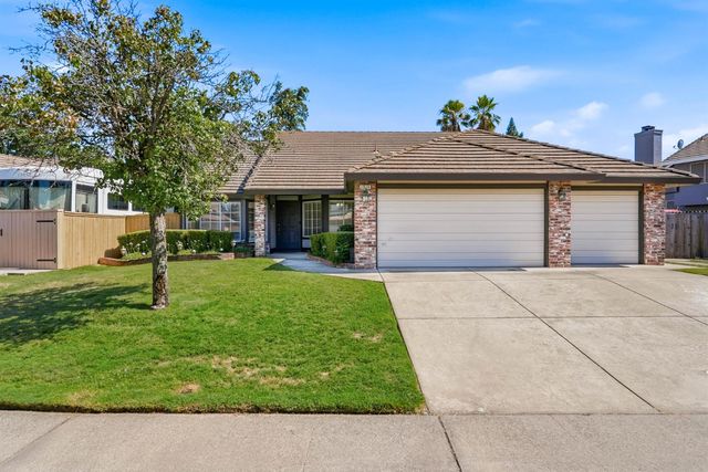 1515 Steinbeck Dr, Roseville, CA 95747