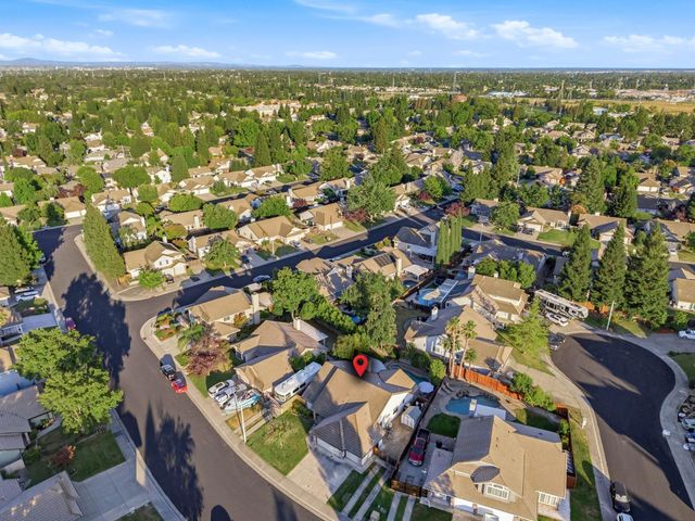 1515 Steinbeck Dr, Roseville, CA 95747