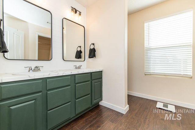 3113 Woodbridge St, Caldwell, ID 83605
