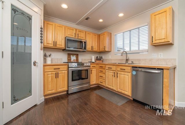 3113 Woodbridge St, Caldwell, ID 83605
