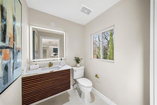 250 Bruton Way, Sandy Springs, GA 30342