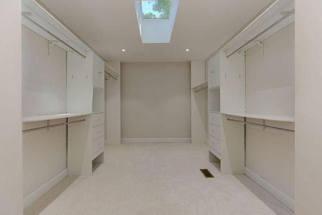 250 Bruton Way, Sandy Springs, GA 30342