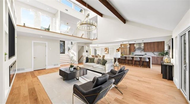 250 Bruton Way, Sandy Springs, GA 30342