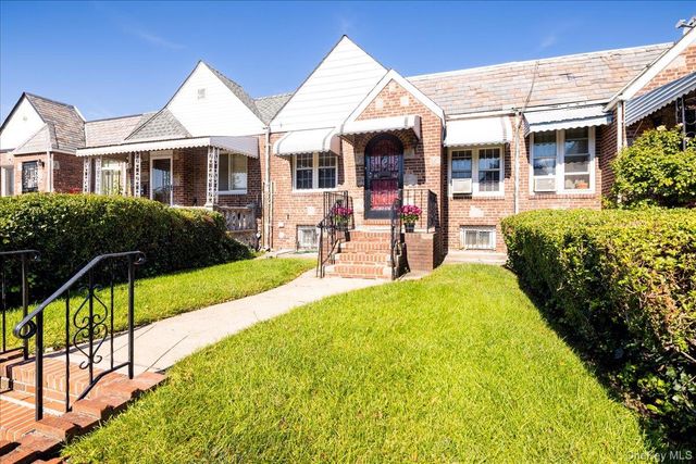 18311 Dunlop Avenue, Saint Albans, NY 11412