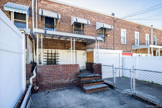 18311 Dunlop Avenue, Saint Albans, NY 11412