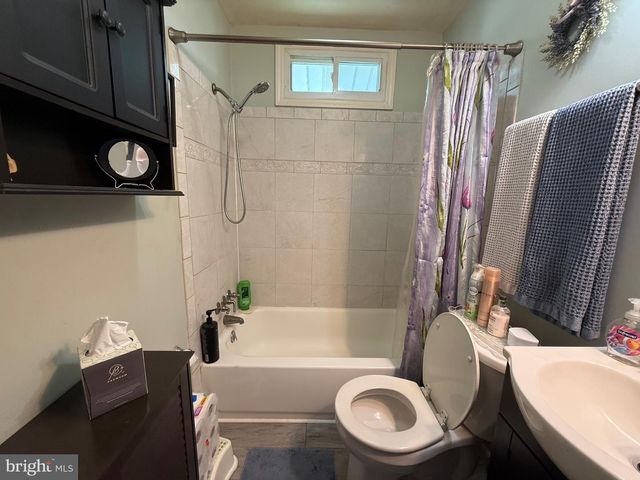 243 C ST, Carneys Point, NJ 08069