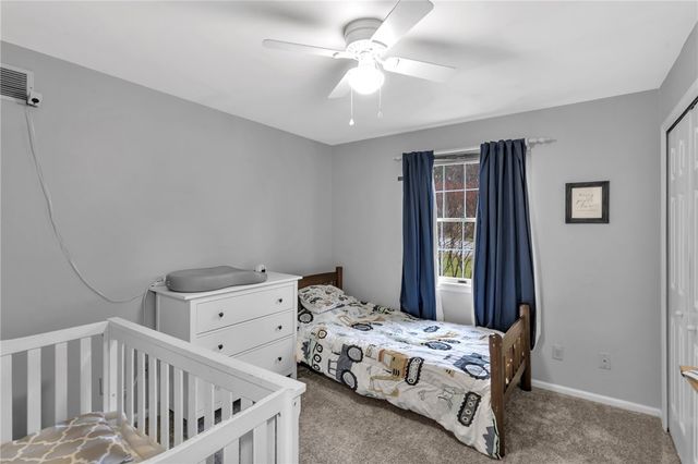 105 Lynn Ann Dr, Plum Boro, PA 15068