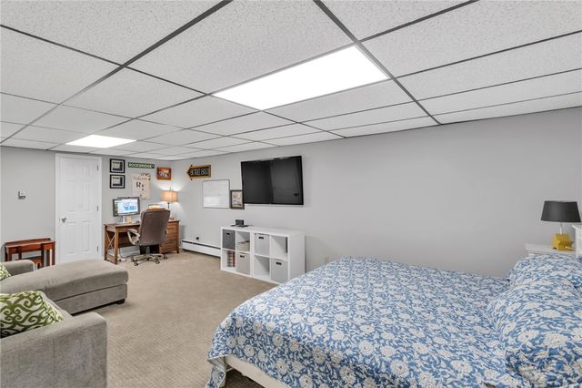 105 Lynn Ann Dr, Plum Boro, PA 15068