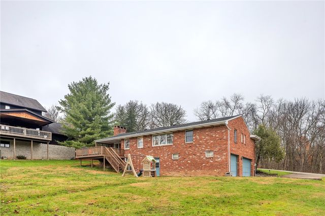 105 Lynn Ann Dr, Plum Boro, PA 15068