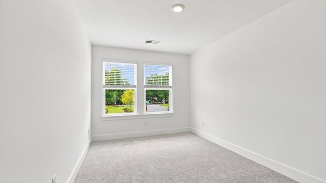 609 E Norvell Court, Spartanburg, SC 29307