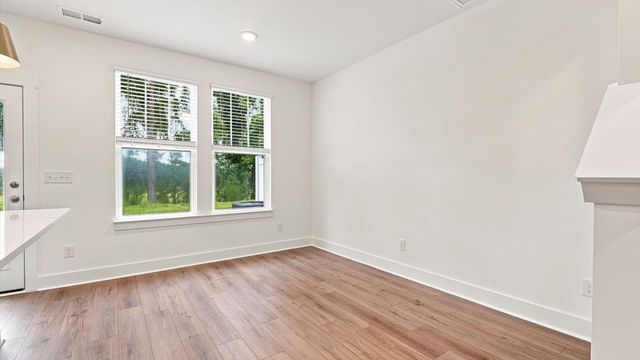 609 E Norvell Court, Spartanburg, SC 29307
