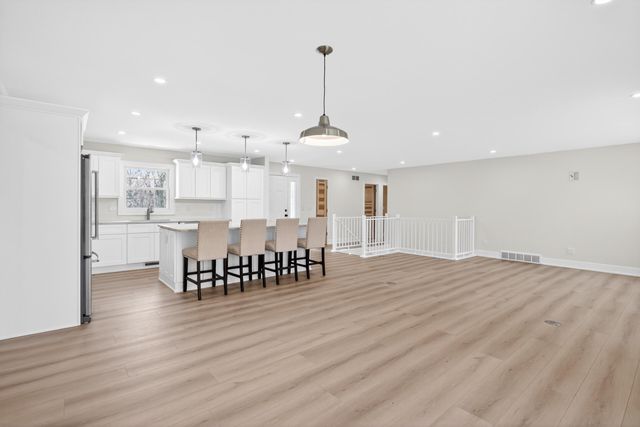 1865 Lindsey, Liberty Twp-jackson, MI 49201