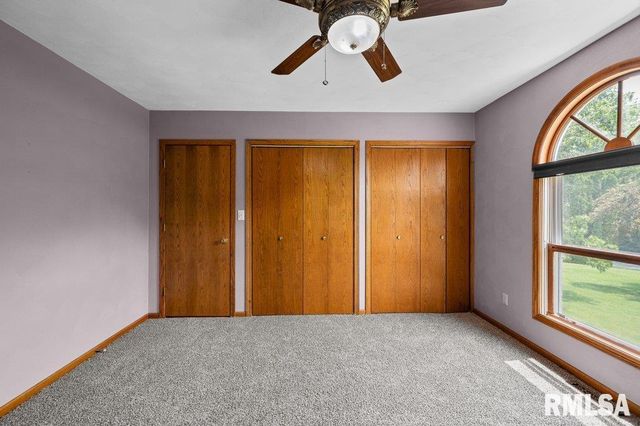 211 EAGLE RIDGE Road, Muscatine, IA 52761