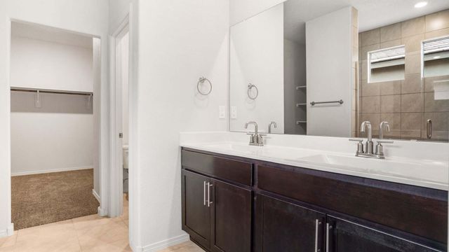 6104 Chicago Drive SE, Albuquerque, NM 87106