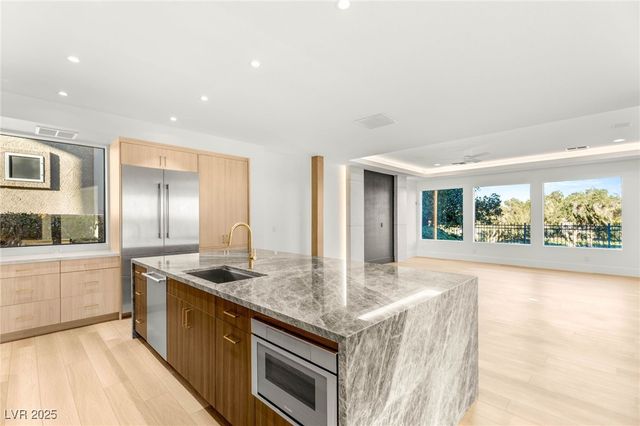 1704 Wincanton Drive, Las Vegas, NV 89134