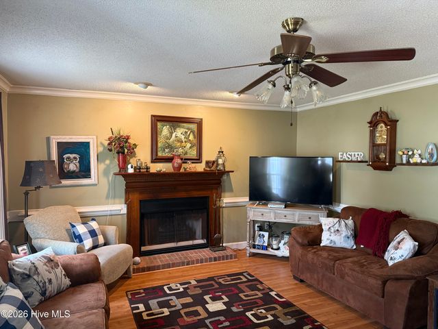 405 Goldleaf Drive, Goldsboro, NC 27534