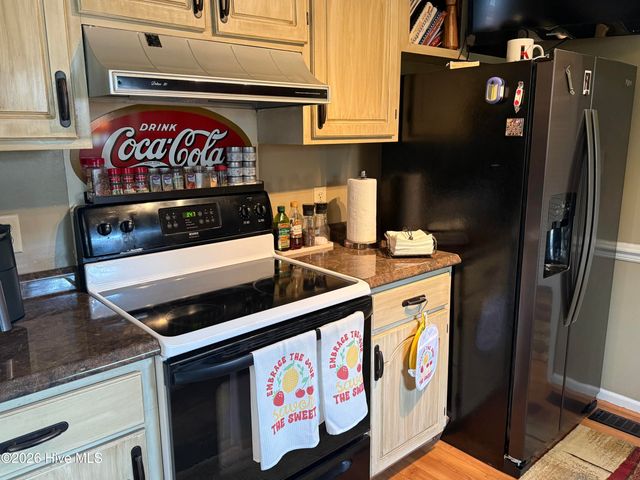 405 Goldleaf Drive, Goldsboro, NC 27534