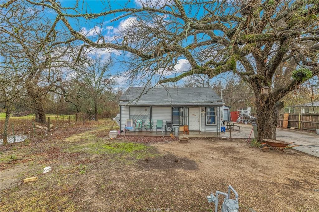 2406 West 28th Street, Bryan, TX 77803 — photo 2