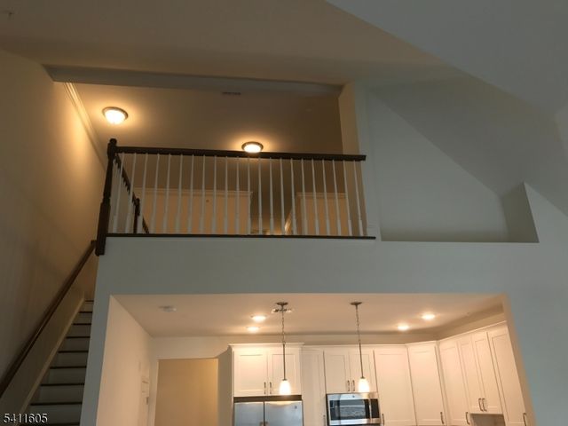 36 Elston Ct, Wanaque Boro, NJ 07420