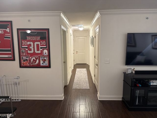 36 Elston Ct, Wanaque Boro, NJ 07420
