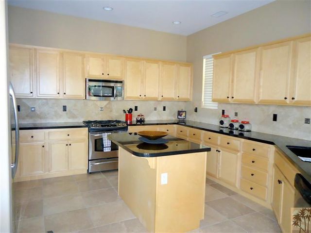 81278 Golden Barrel Way, La Quinta, CA 92253