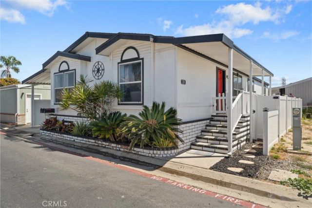 21851 Newland 250, Huntington Beach, CA 92646