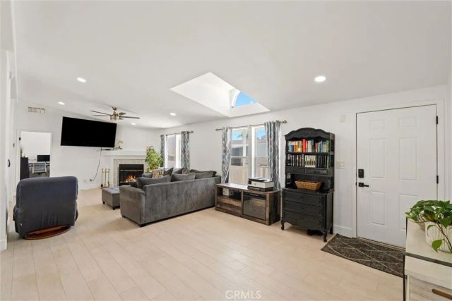 21851 Newland 250, Huntington Beach, CA 92646
