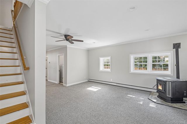 44 Ridgedale Avenue, Farmingville, NY 11738