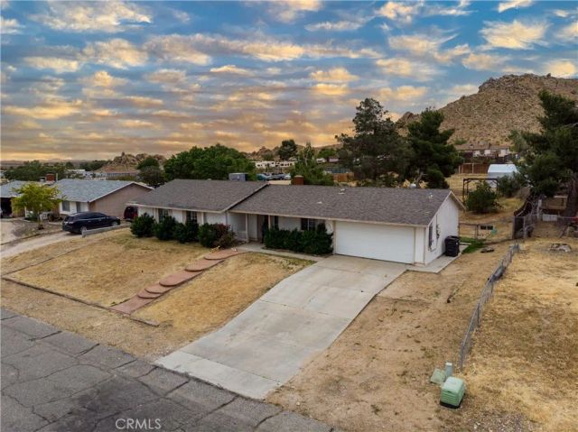 40030 176th East, Palmdale, CA 93591
