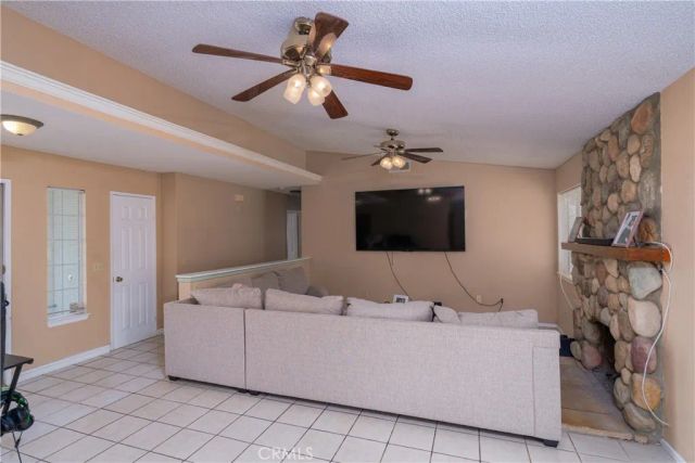 40030 176th East, Palmdale, CA 93591