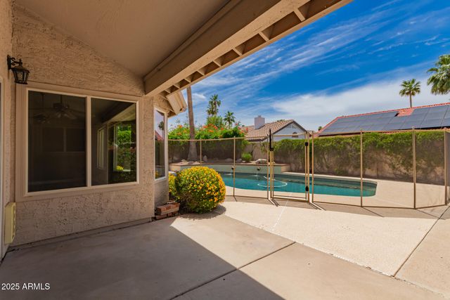 11115 E Mercer Lane, Scottsdale, AZ 85259