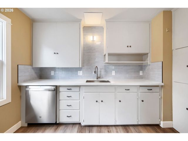 3136 Ne 83RD Ave, Portland, OR 97220