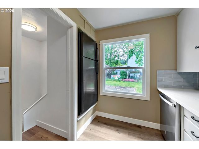 3136 Ne 83RD Ave, Portland, OR 97220