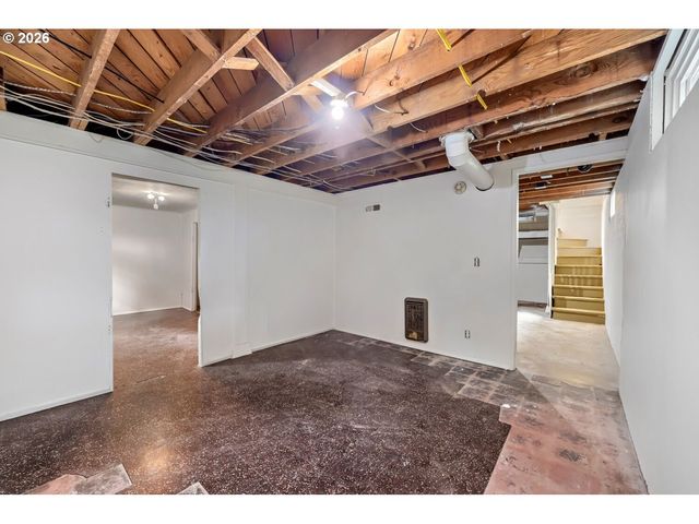 3136 Ne 83RD Ave, Portland, OR 97220