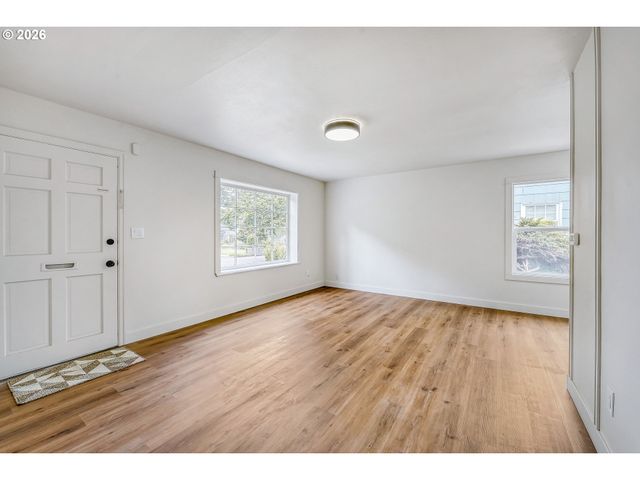 3136 Ne 83RD Ave, Portland, OR 97220