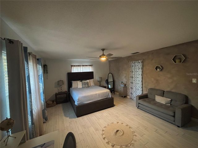 628 W SEMINOLE AVENUE, Eustis, FL 32726