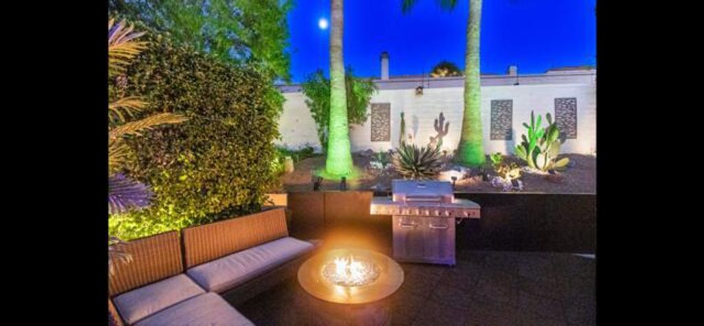 Image 10 of property listing at 84136 Avenue 44 646, Indio, CA 92203