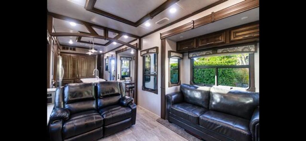 Image 17 of property listing at 84136 Avenue 44 646, Indio, CA 92203