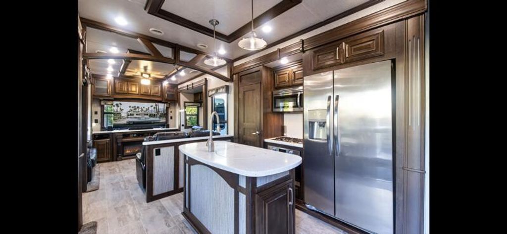 Image 21 of property listing at 84136 Avenue 44 646, Indio, CA 92203