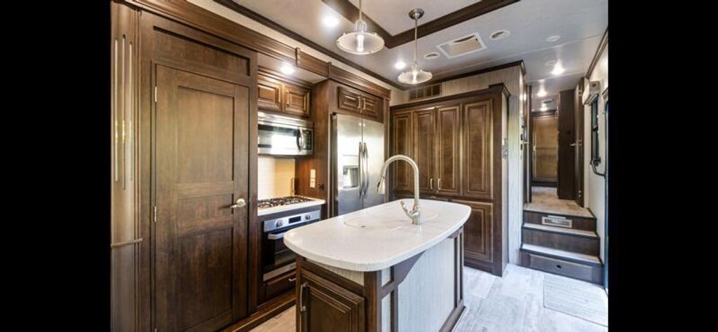 Image 22 of property listing at 84136 Avenue 44 646, Indio, CA 92203