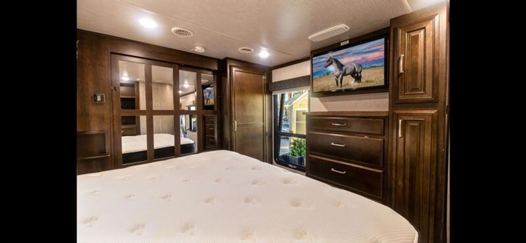 Image 25 of property listing at 84136 Avenue 44 646, Indio, CA 92203